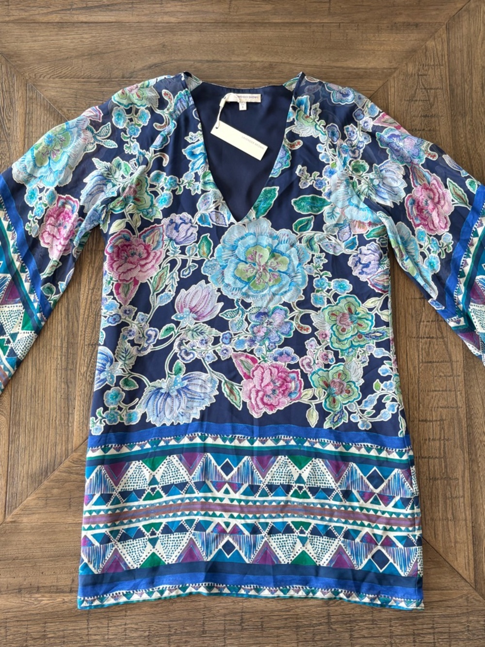 Lavender Brown Blue Floral V‑Neck Bell Sleeve Tunic Blouse Size Small NWT